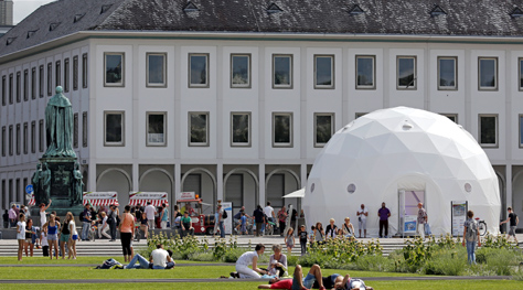 1 EFFEKTE Dome 2013 ZENDOME Geodaetisches Domezelt Copyright Stadtmarketing Karlsruhe GmbH